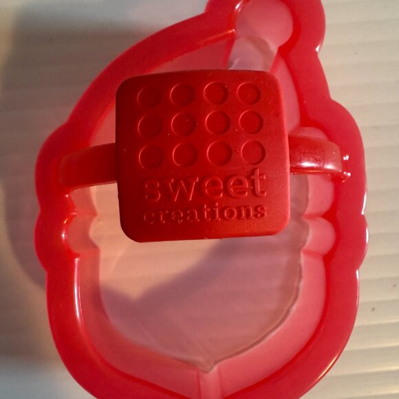 Sweet Creations Plastic Holiday Cookie Cutters With Soft Grip by Good Cook 12 Ct - Picture 5 of 11